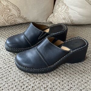 Brown’s Landing Black Pebble Leather Open Heel Clogs Mules Size 8